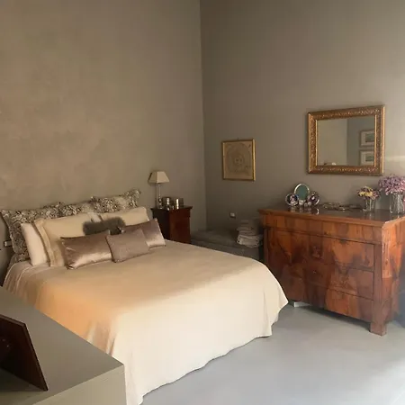 La Casa Di Paola Salerno